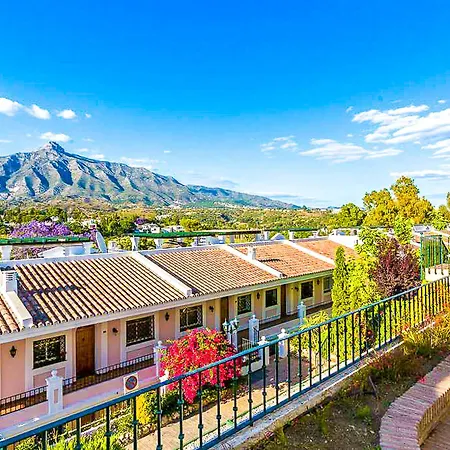 Oleholidays Aloha Gardens Apartment *